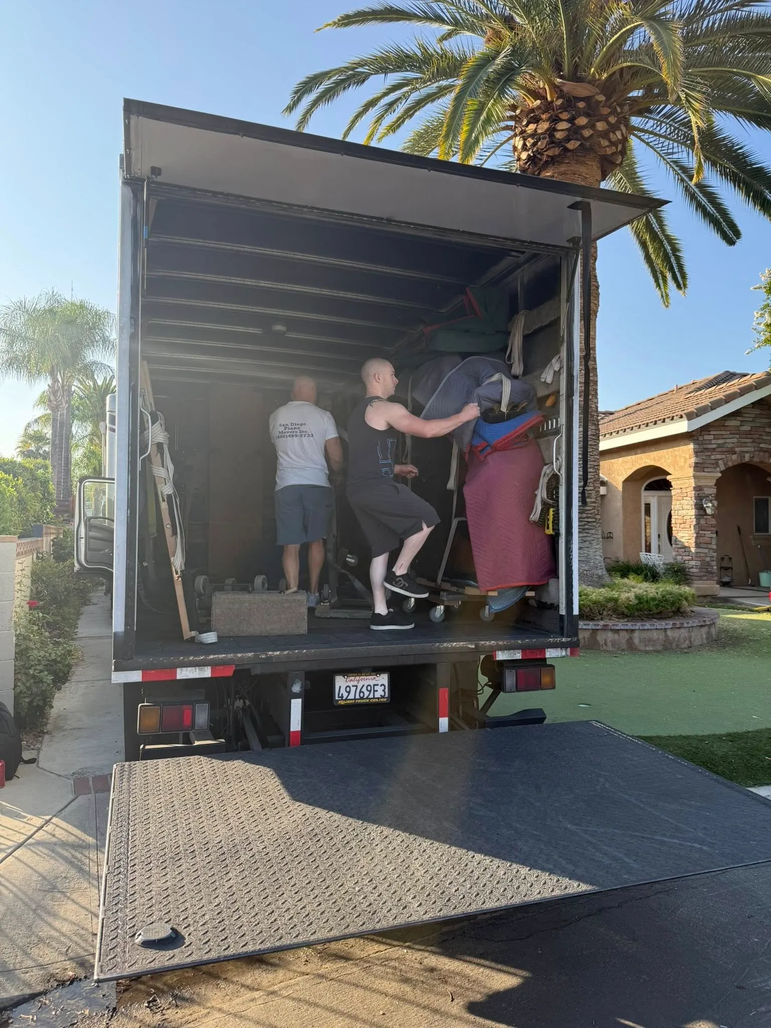 Local & Long-Distance Moving